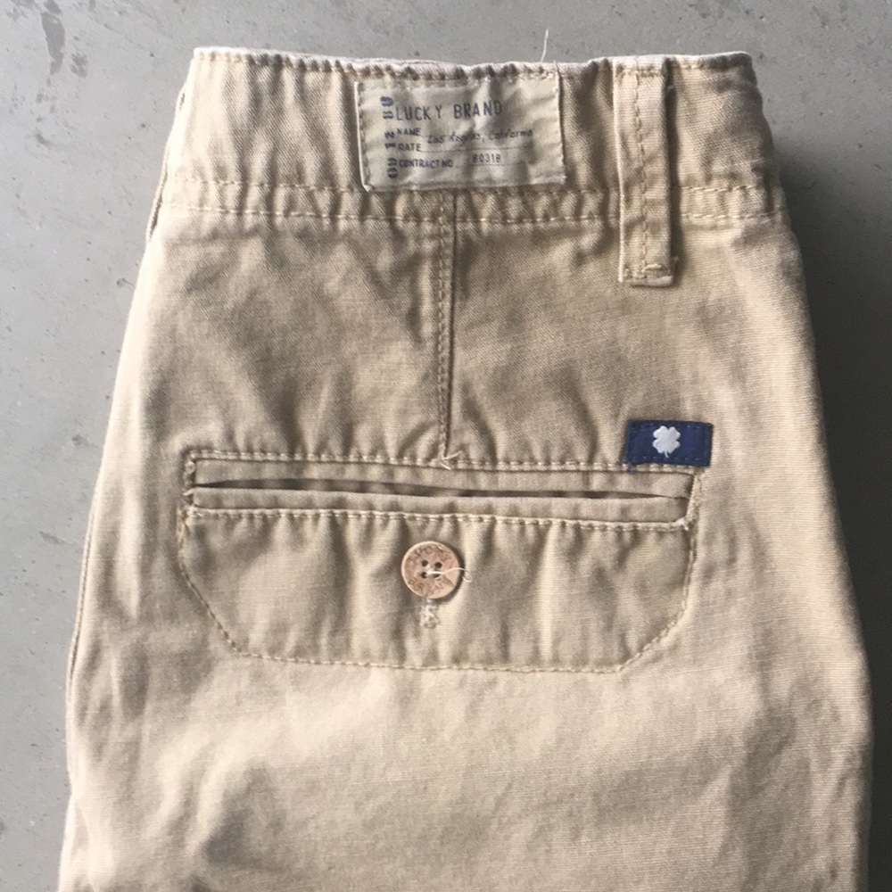 Lucky Brand youth boys chino shorts so 10